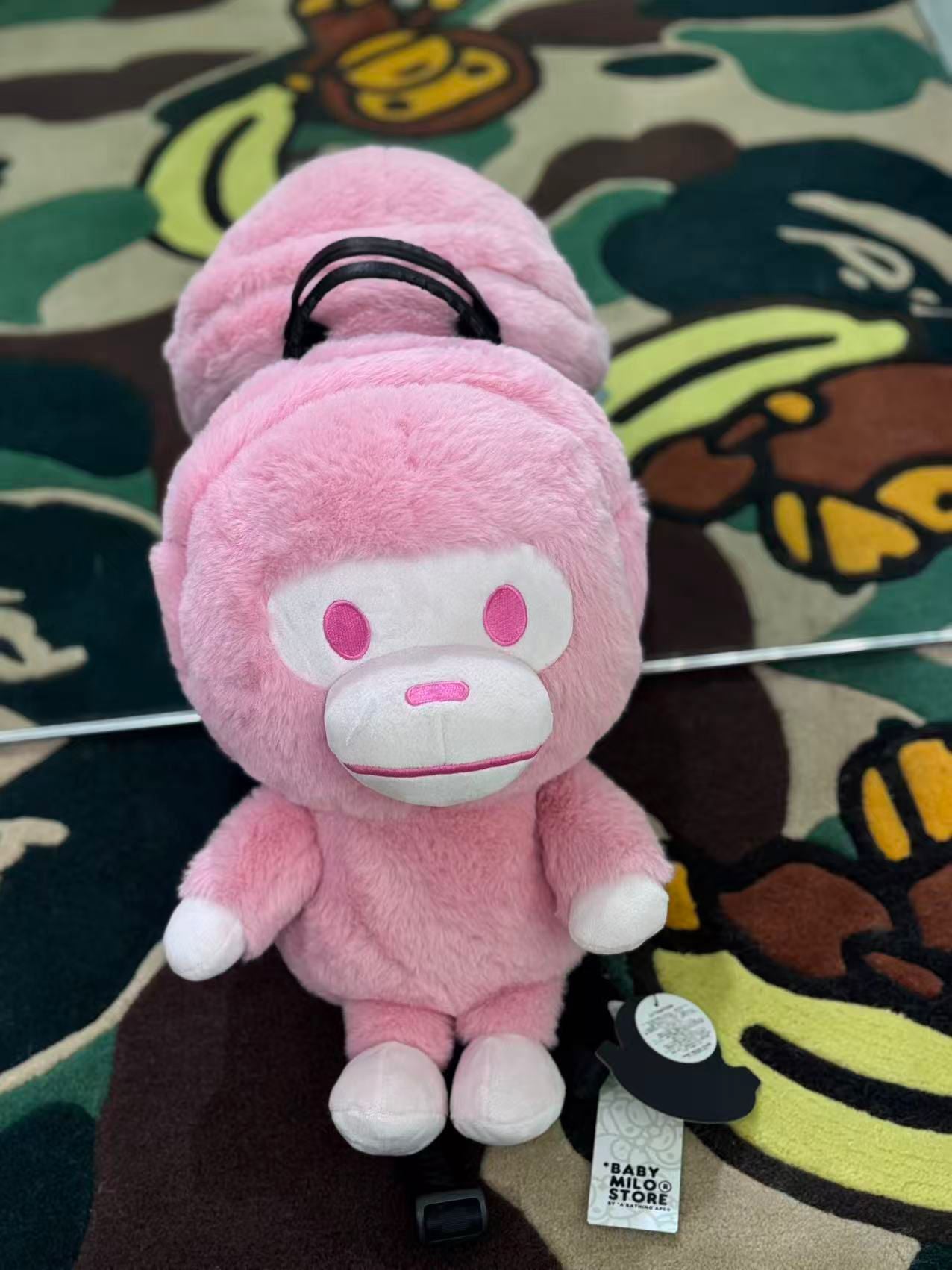 BAPE BABY MILO LARGE PLUSH BACKPACK PINK