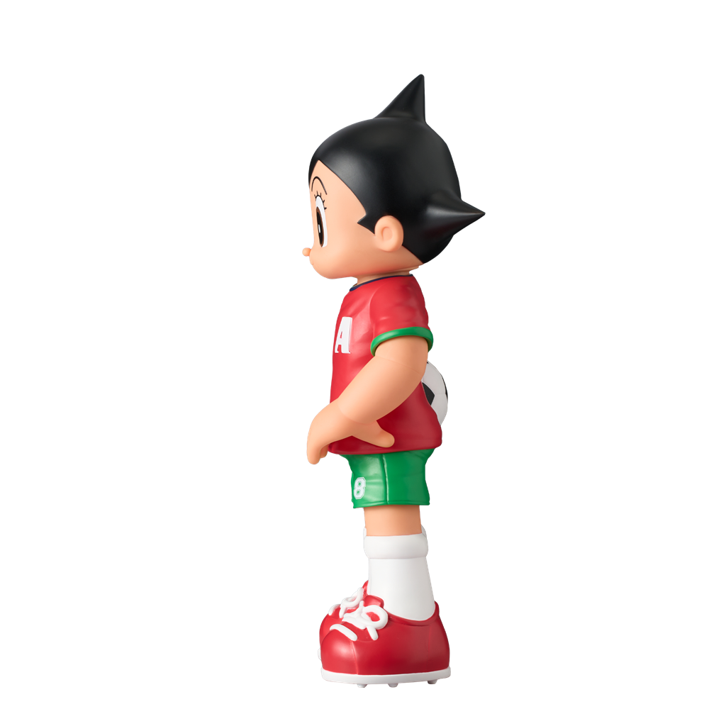 ASTRO BOY FOOTBALL PLAYER FIGURE 31CM - PRESTIGE (KIT P)