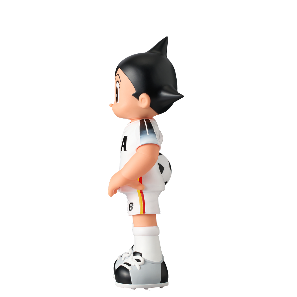 ASTRO BOY FOOTBALL PLAYER FIGURE 31CM - PRESTIGE (KIT G)