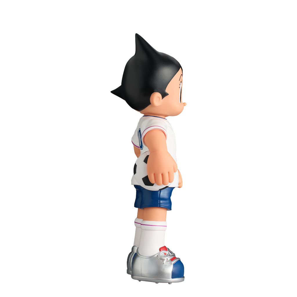 ASTRO BOY FOOTBALL PLAYER FIGURE 31CM - PRESTIGE (KIT E)