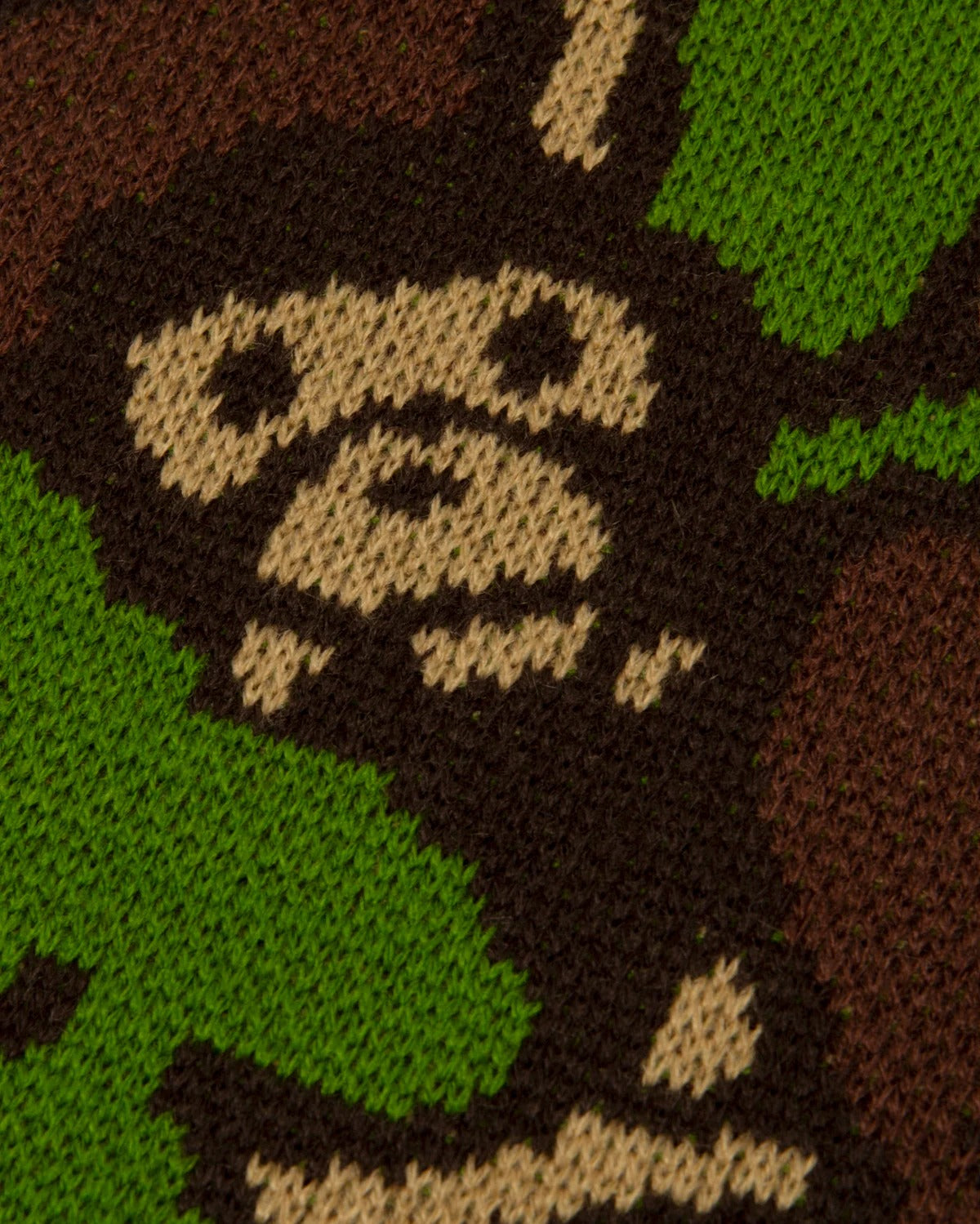 BABY MILO SCARF ALL-OVER MILO FACE PRINT CAMO GREEN