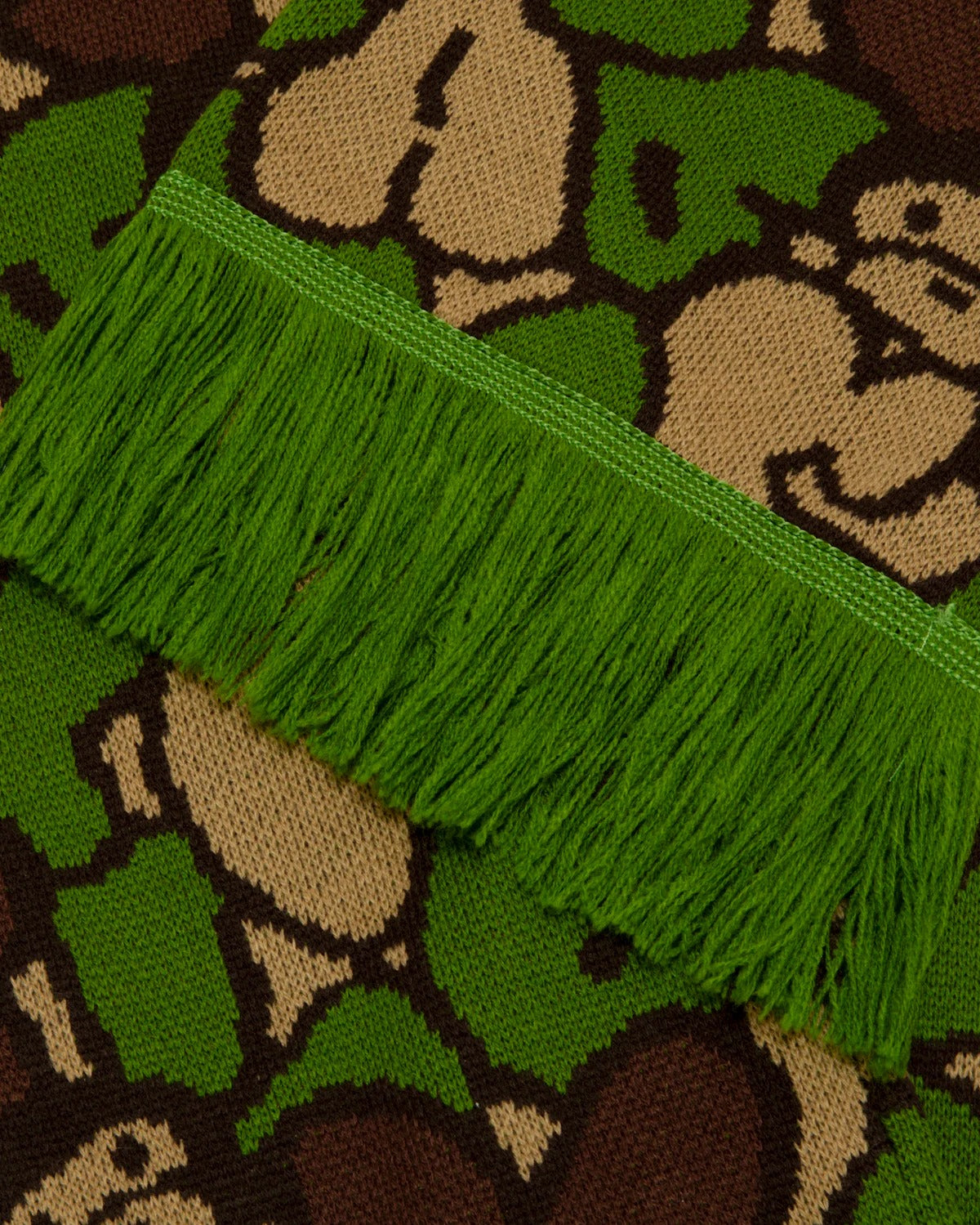 BABY MILO SCARF ALL-OVER MILO FACE PRINT CAMO GREEN