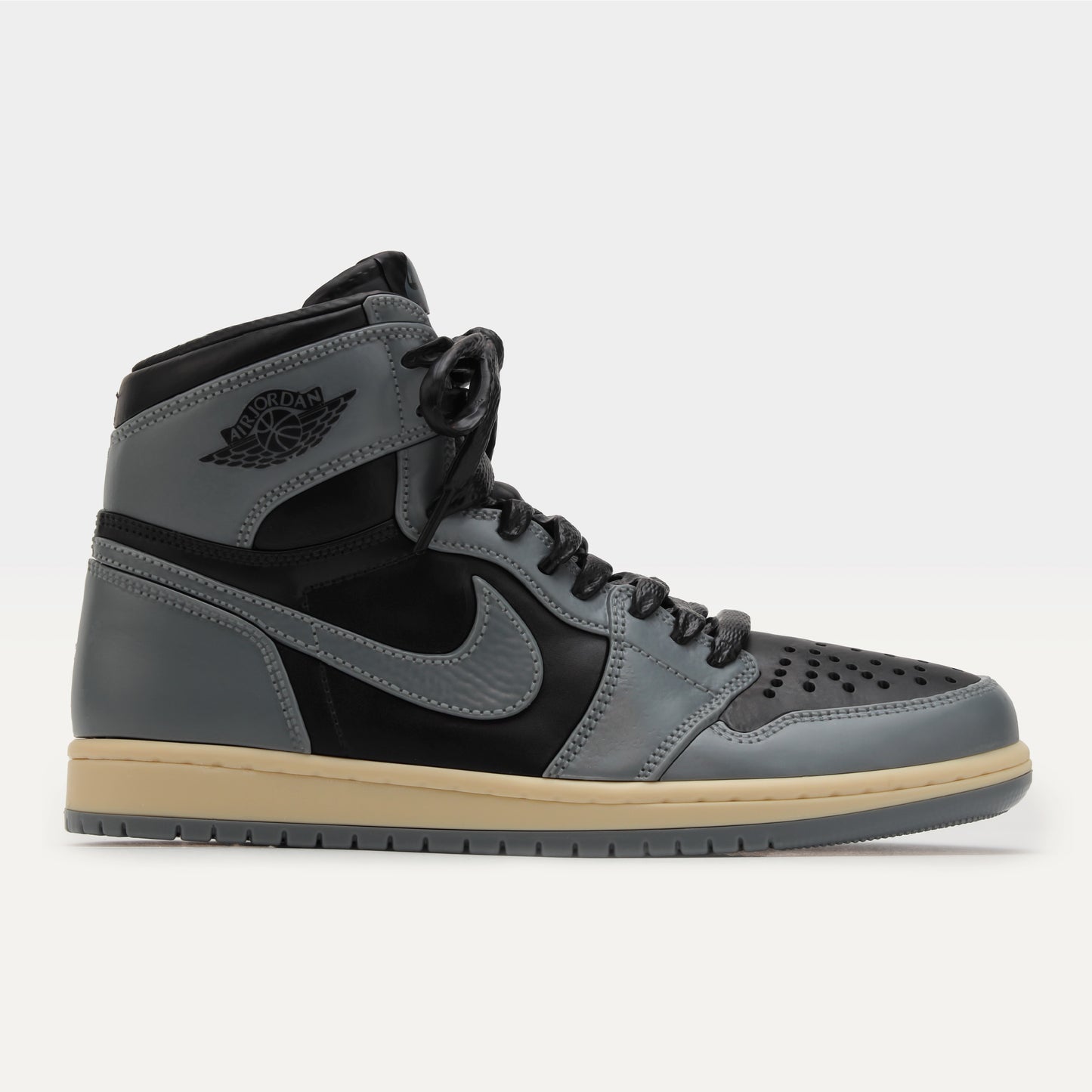 NIKE AIR JORDAN 1 HIGH 85 SHADOW × REVERSE SHADOW MODEL KIT [PRE ORDER]